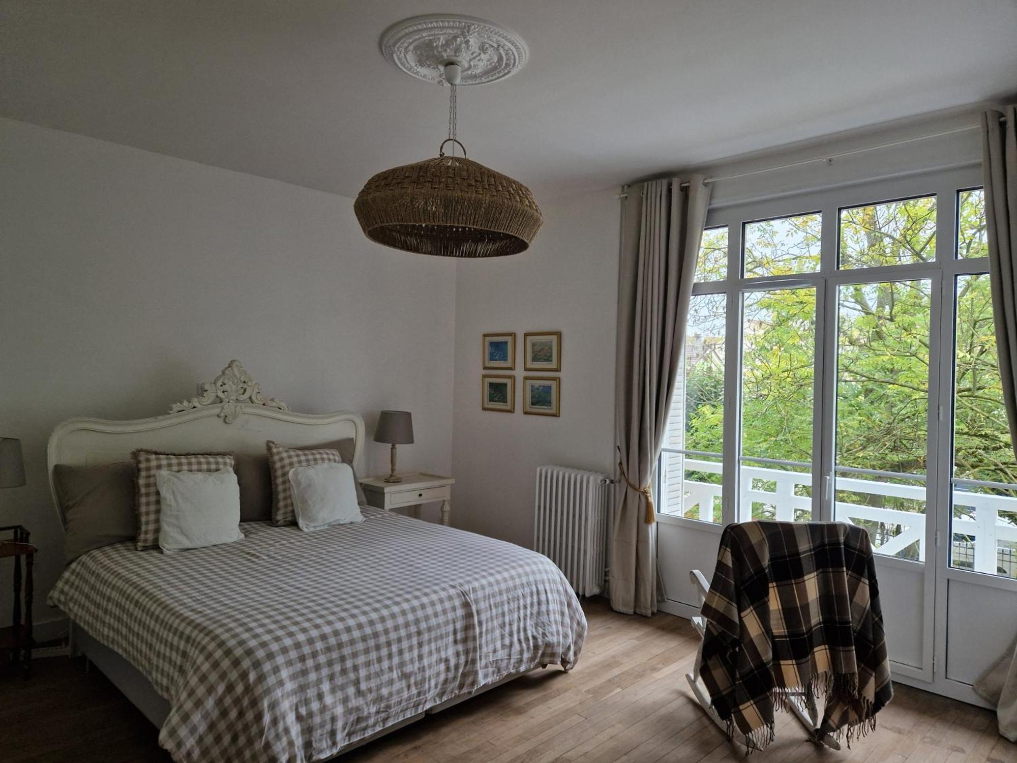 Demeure Du Saule Madame Bed & Breakfast Thieux  ภายนอก รูปภาพ